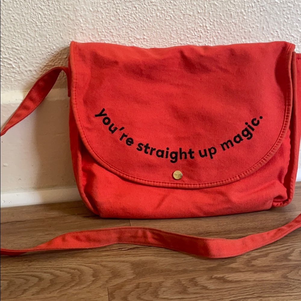 LAST CHANCE✨Ban.do Straight Up Magic Laptop Bag